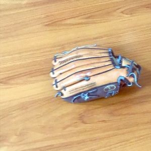 Baseball Glove/mitten Brown/ Yellow and Black